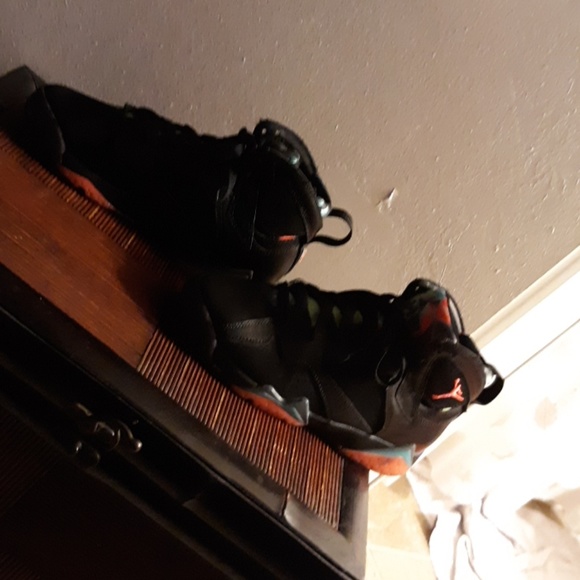 Jordan - Picture 2 of 2